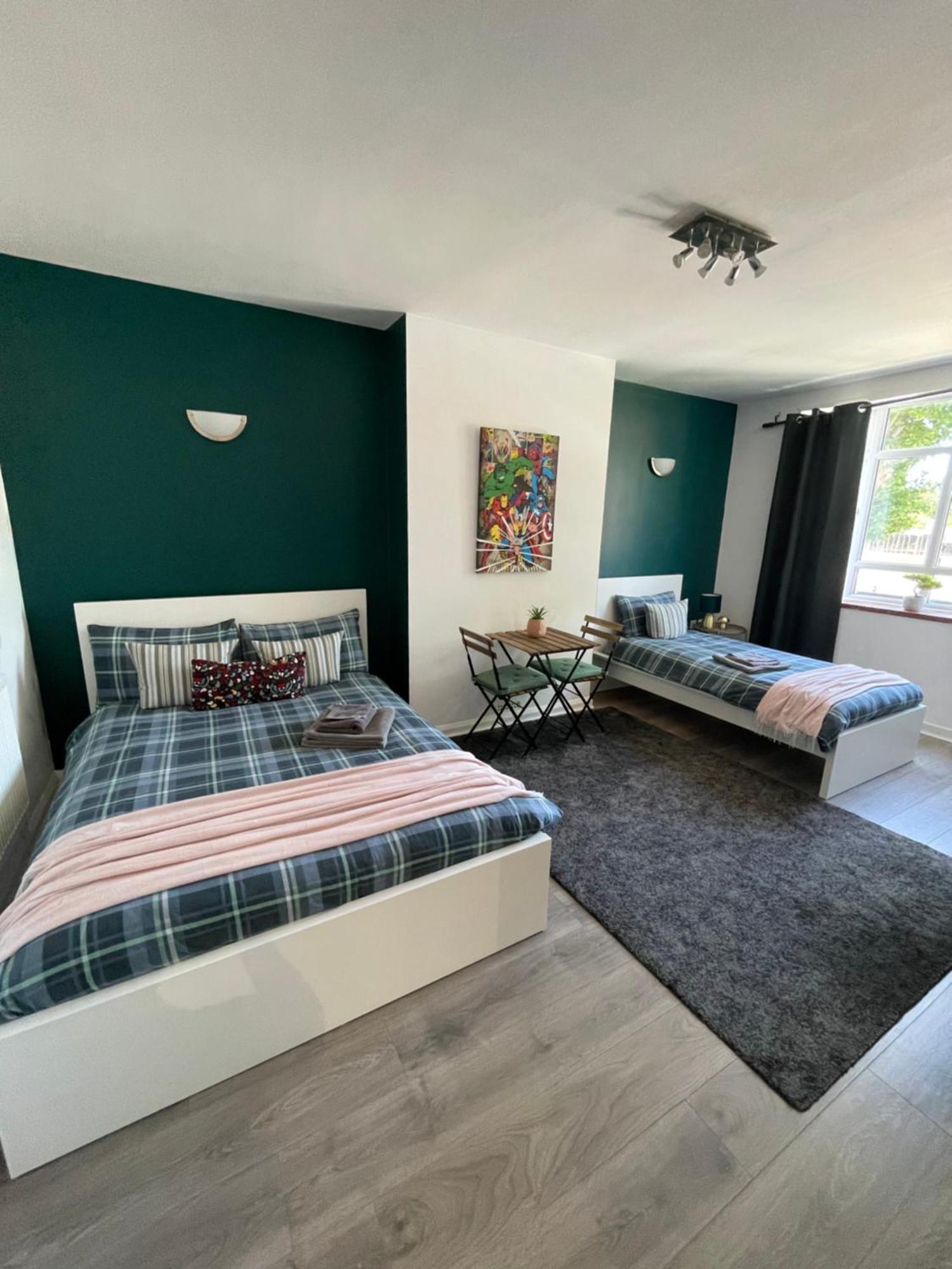 Willesden Green Rooms Лондон Экстерьер фото