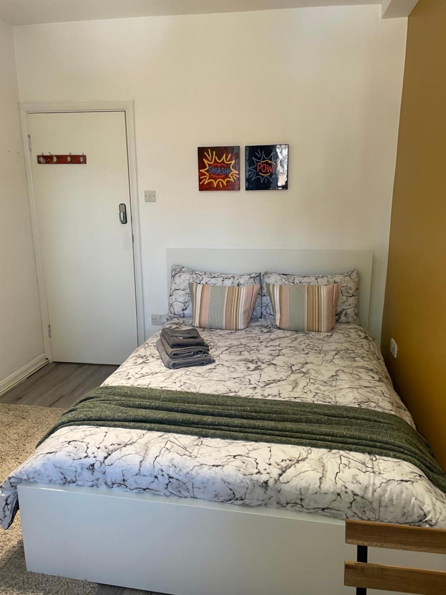 Willesden Green Rooms Лондон Экстерьер фото