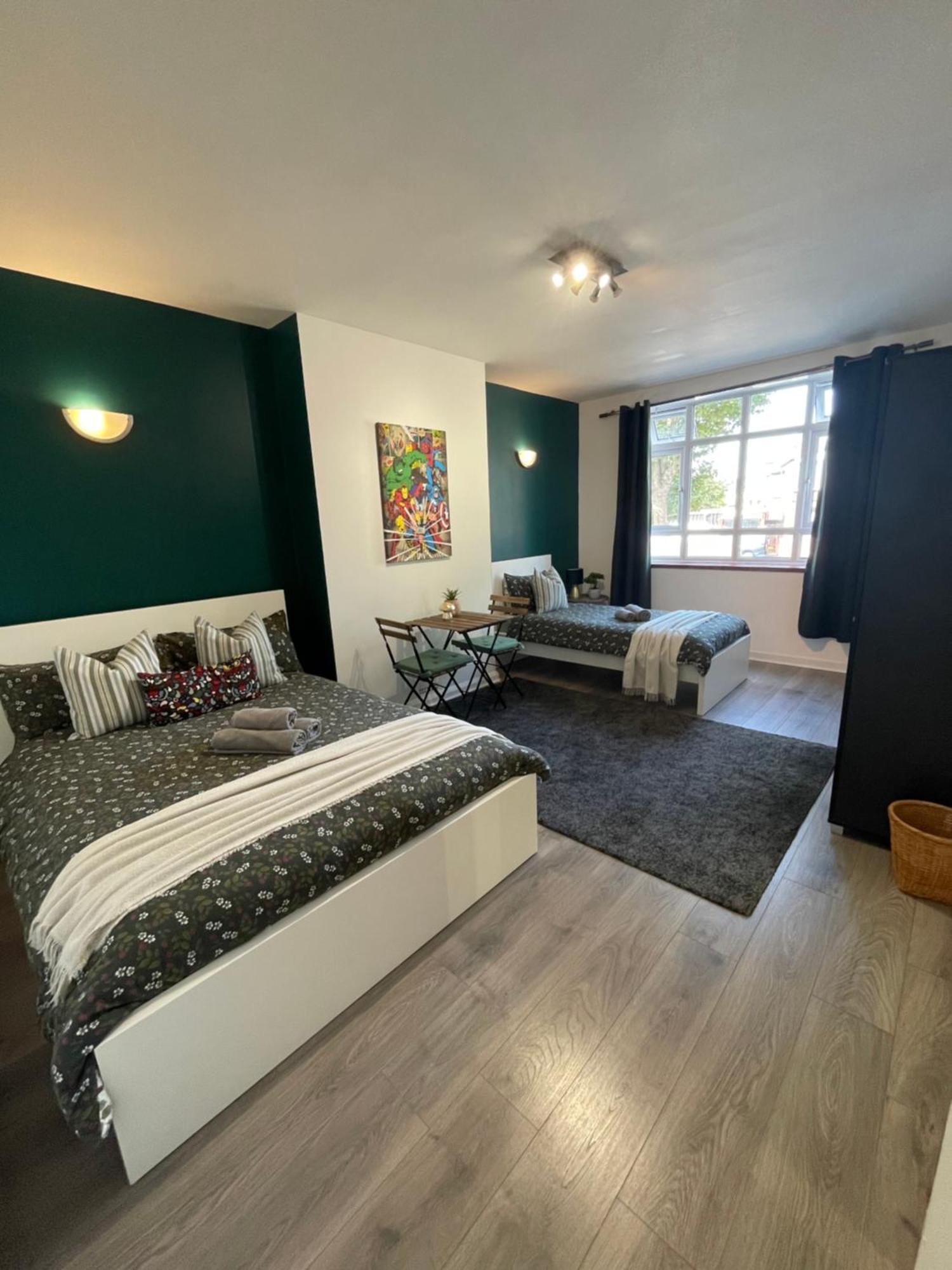 Willesden Green Rooms Лондон Экстерьер фото